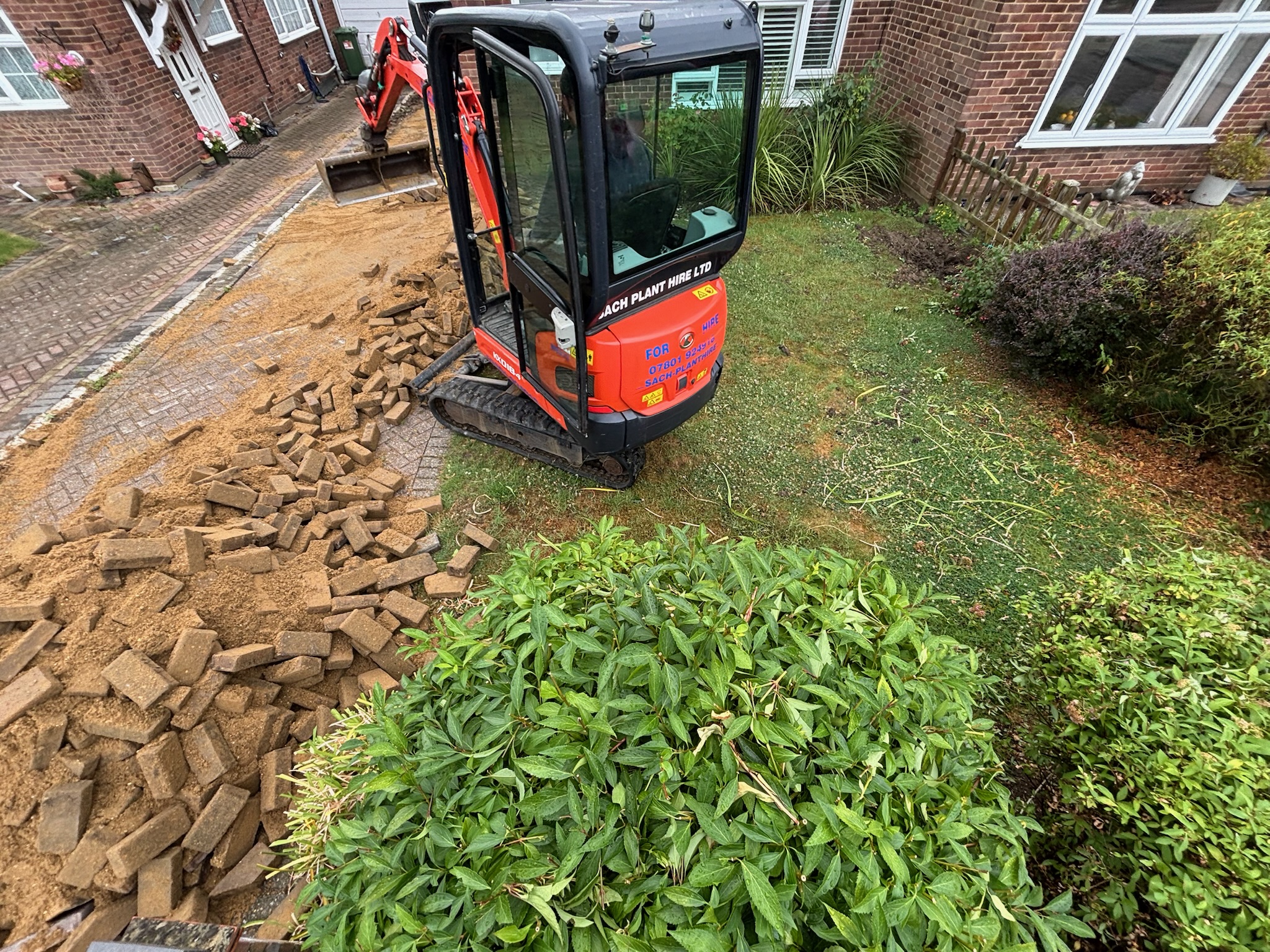 Castlepave Smooth Driveway with Fencing before photo 3