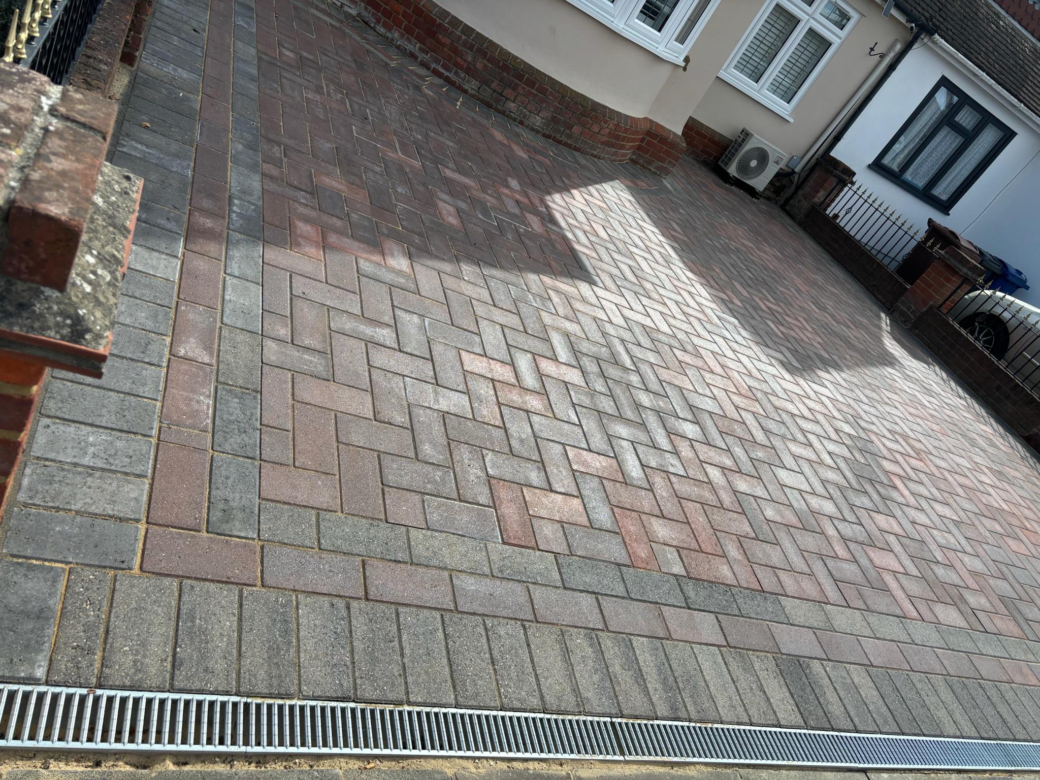 Brindle Delta Block Paved Driveway finished photo 2