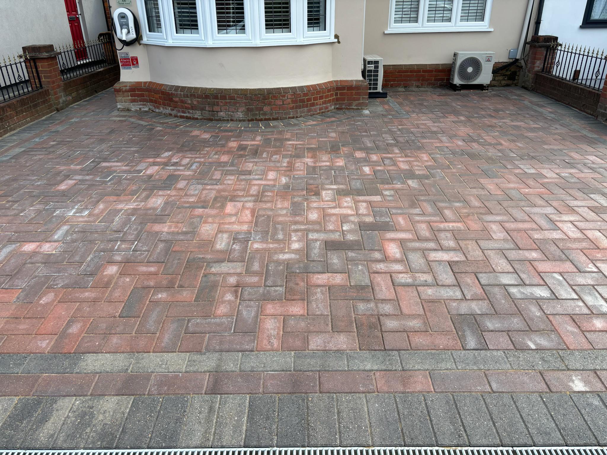 Brindle Delta Block Paved Driveway finished photo 3