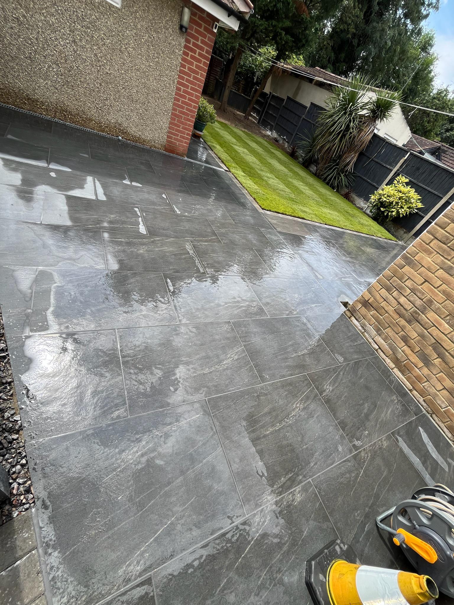 Extended Anthracite Porcelain Patio