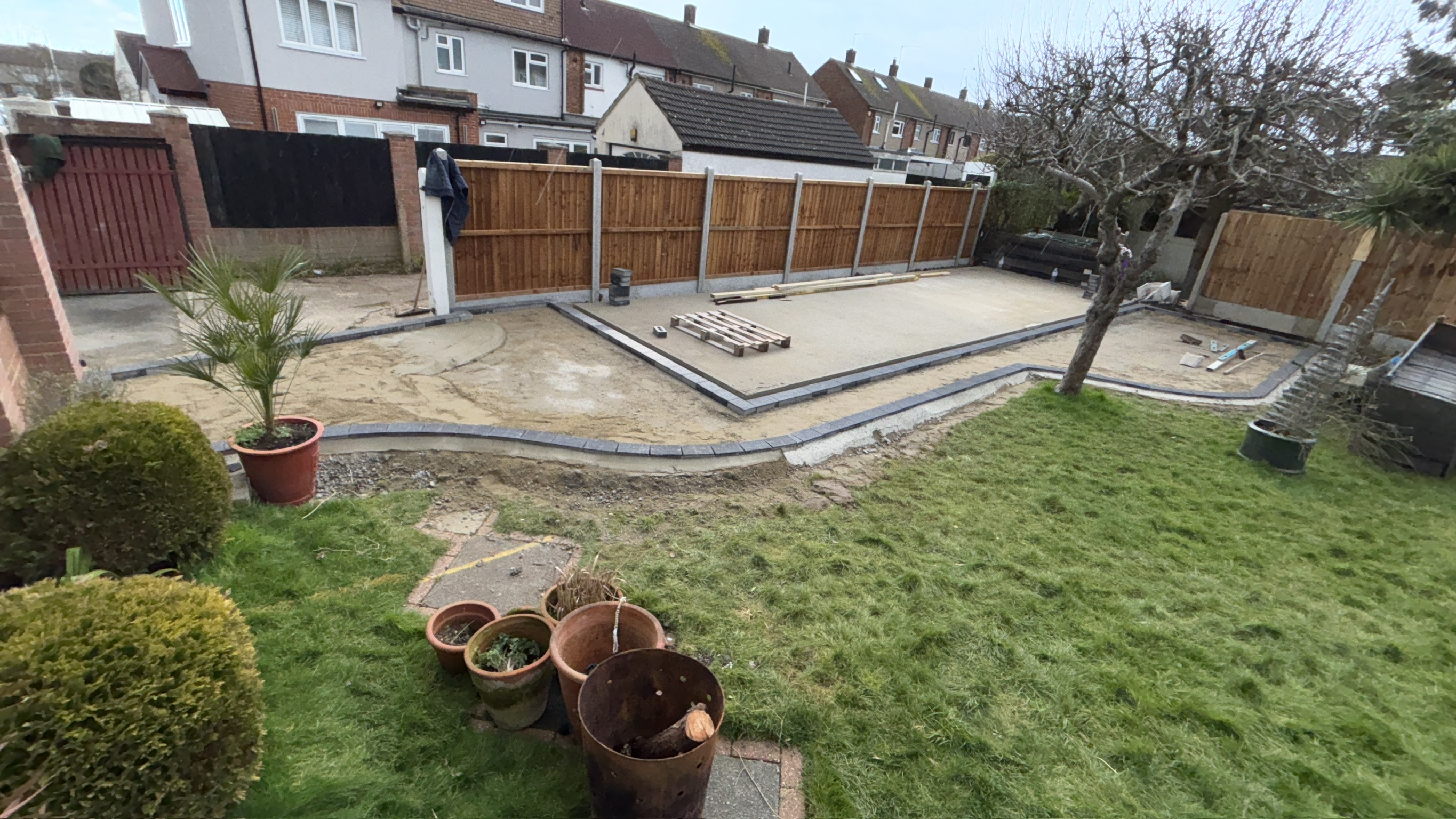 Kandla Grey Sandstone Patio with Charcoal Border